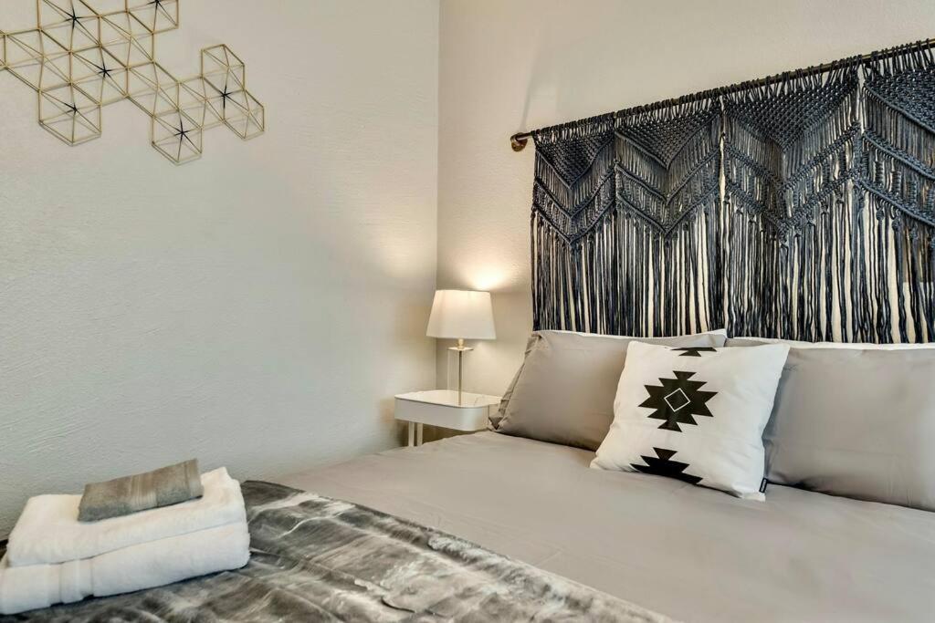 The Brilliant Flat Arboretum Tickets Included Dallas Extérieur photo